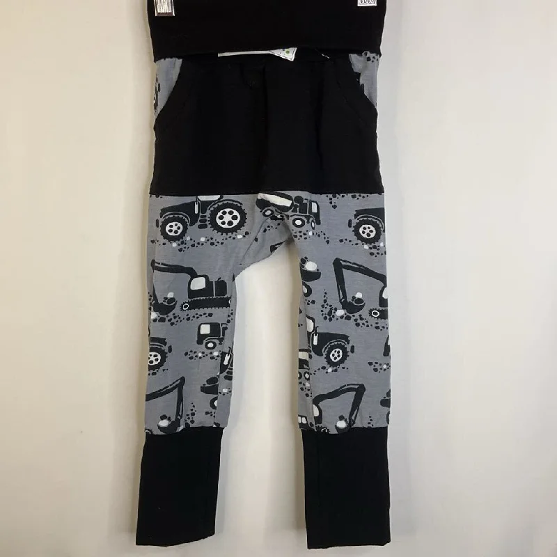 Size 12m-3: Beaneroobaby Grey/Black Construction Vehicles Print Leggings -NEW