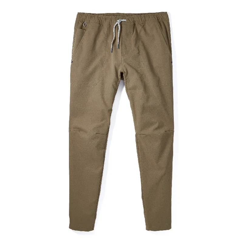 Tour Jogger in Olive Khaki